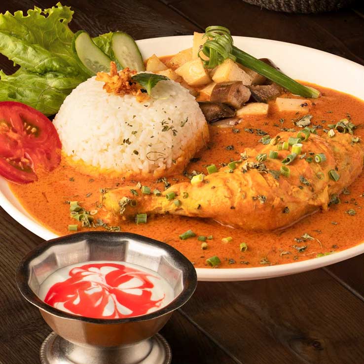 E1. Tandoori Curry de Frango + Arroz + Sobremesa